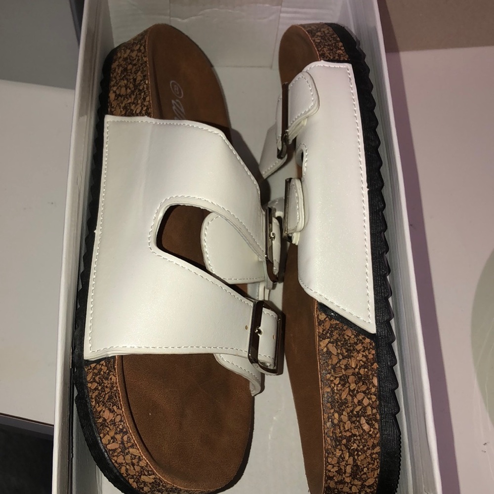 women's sandals